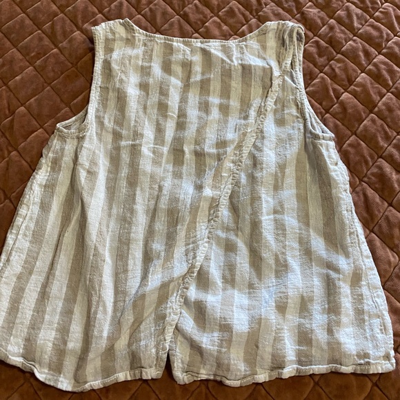 Beach lunch lounge linen blend Striped tank Top - Picture 3 of 4